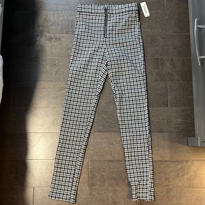 High Waisted NEVER WORN Houndstooth Pants - Garage - Size S